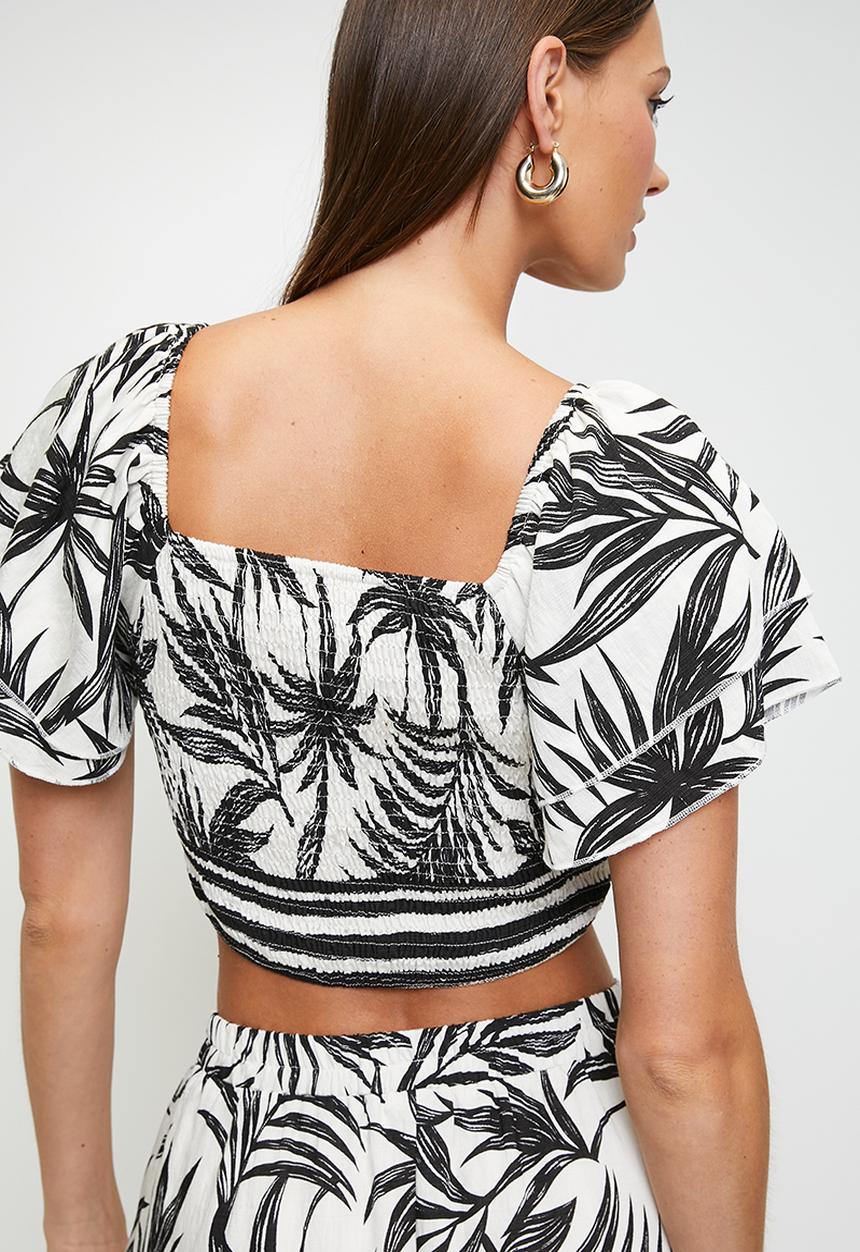 MANDI - Cap Sleeve Crop Top With Pull On Maxi Skirt Set - Black/ White