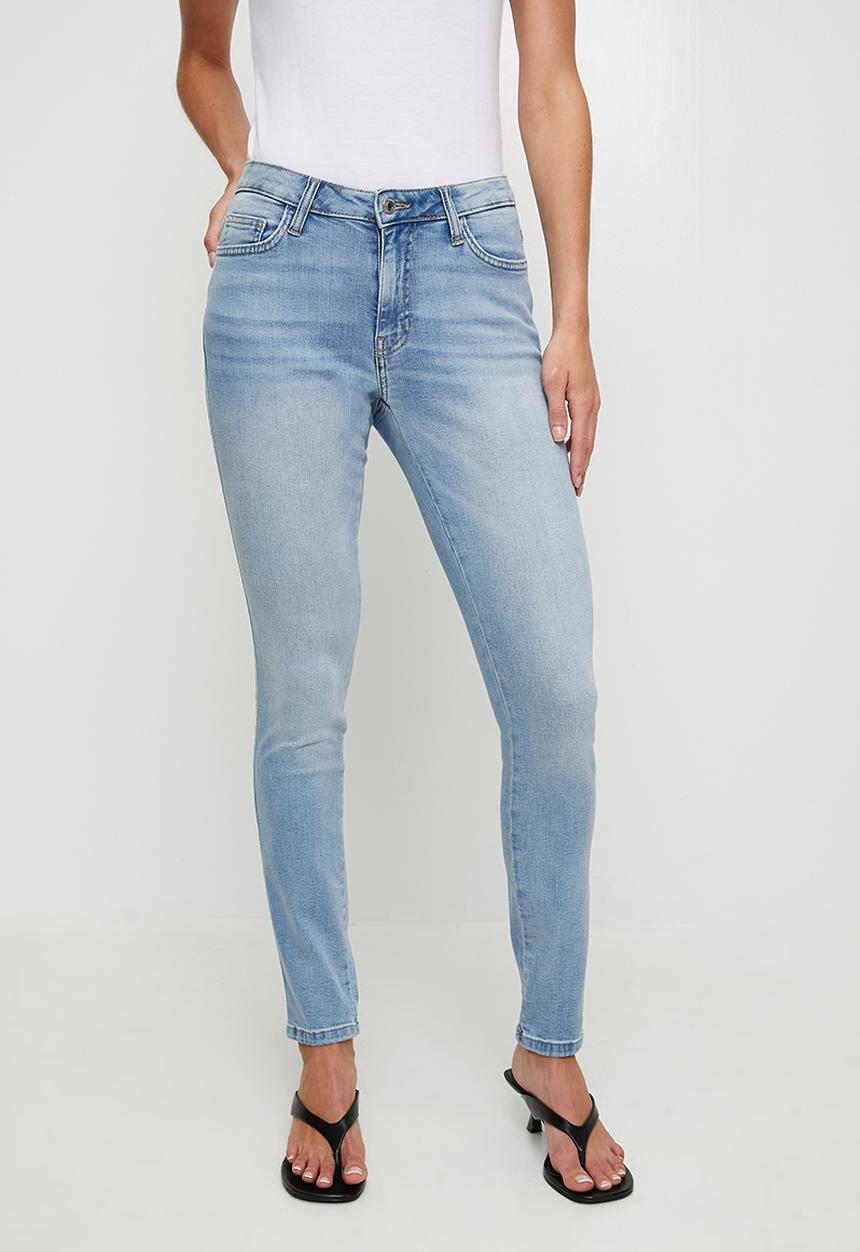 GUESS - Sa Curve Mid Rise - Light Wash