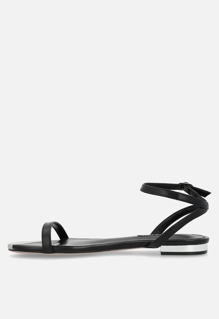 Nine West - Maolaine  sandal - black