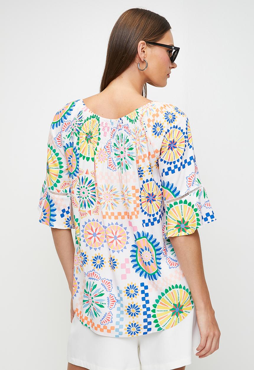 MANDI - Half Sleeve With Flutter Curved Hem Tee - Multi White