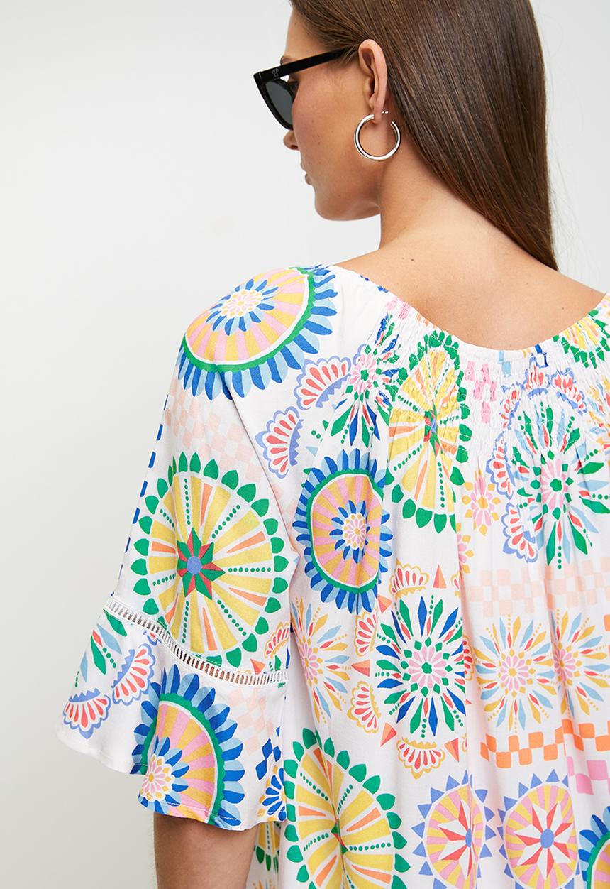 MANDI - Half Sleeve With Flutter Curved Hem Tee - Multi White