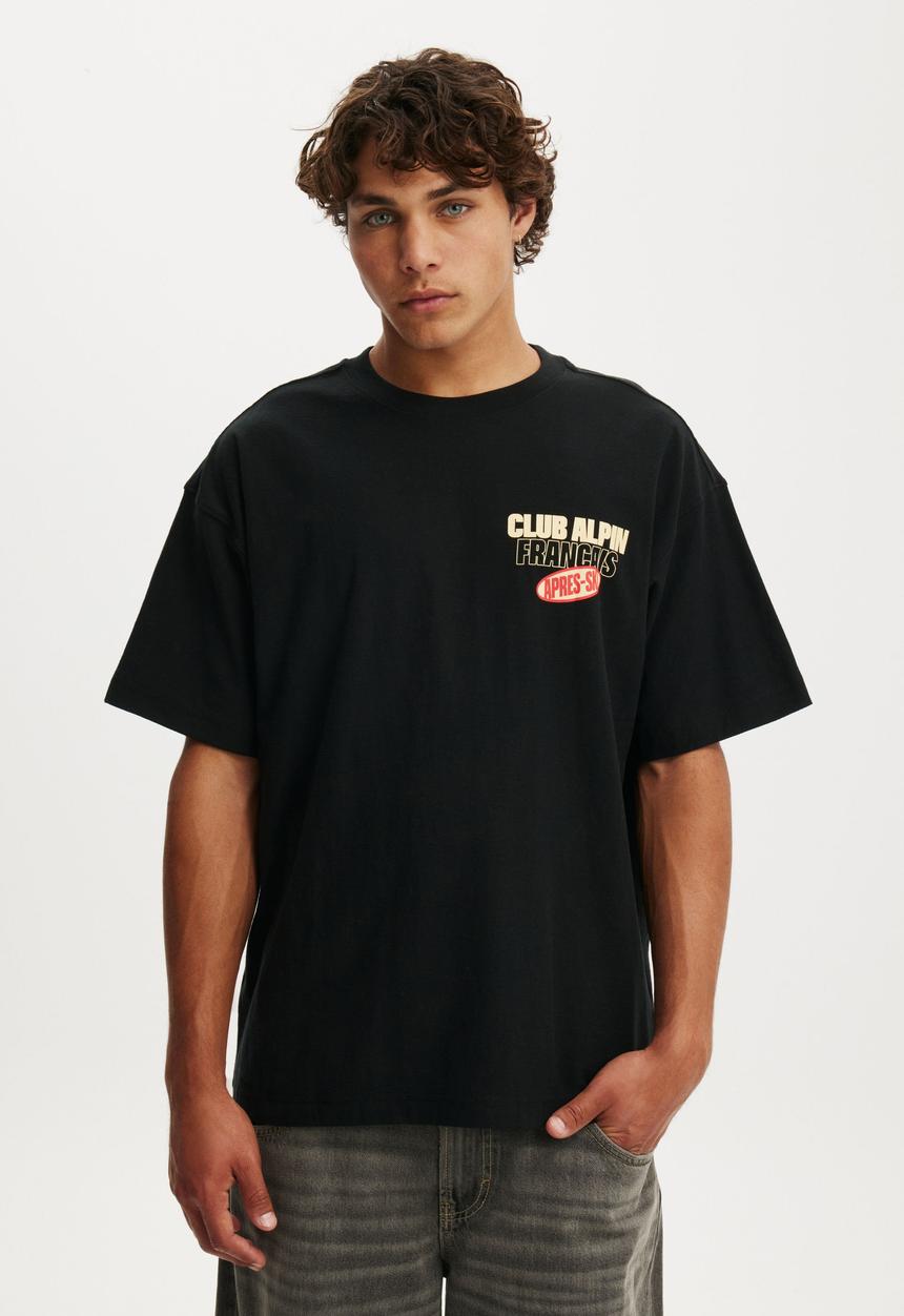 Cotton On - Box Fit Graphic T-shirt - Black/Club Alpine