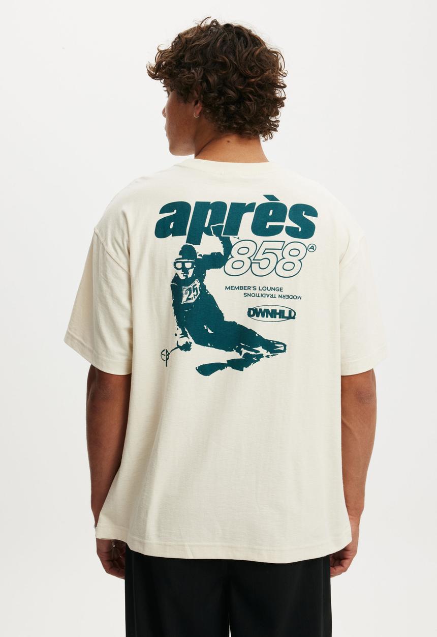 Cotton On - Box Fit Graphic T-shirt - Creampuff/Apres Ski