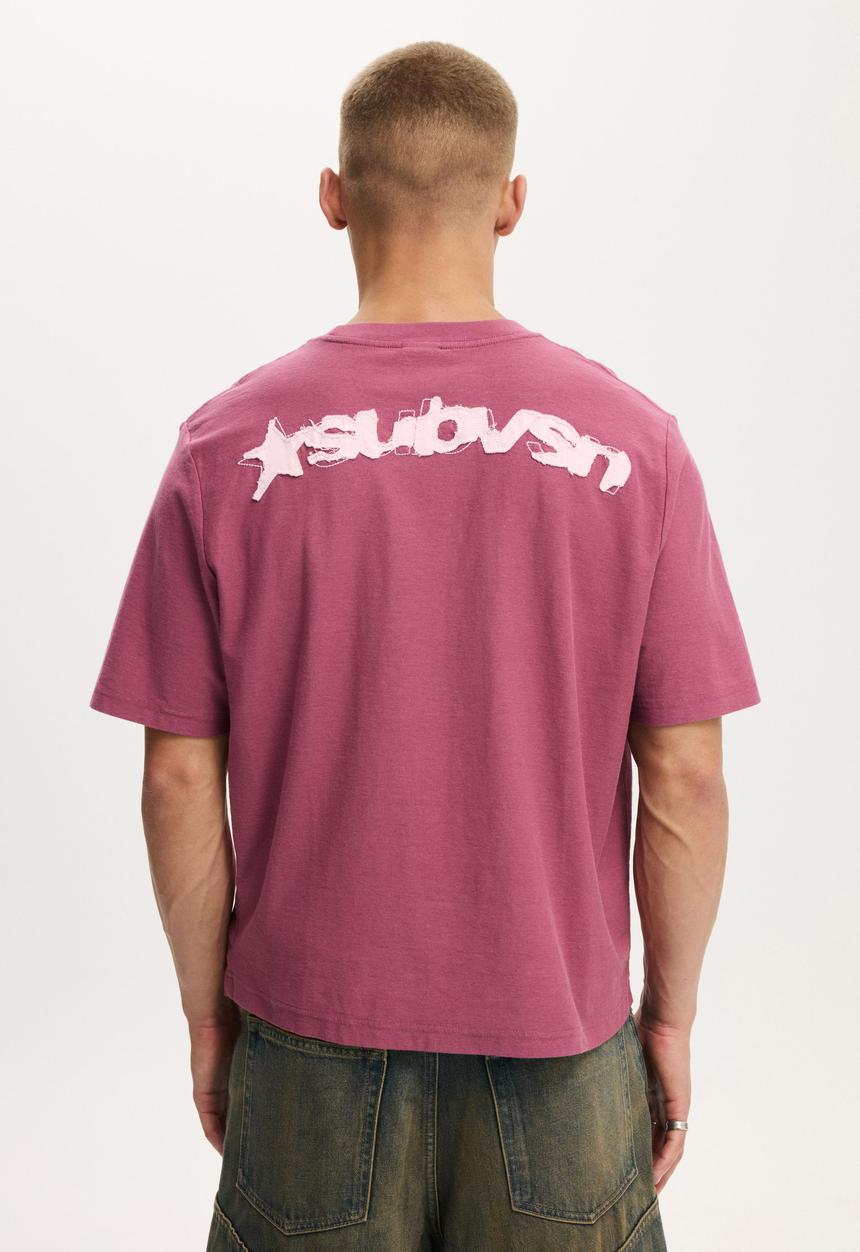 Cotton On - Cropped Fit Graphic T-shirt - Heather Rose/Subvsn