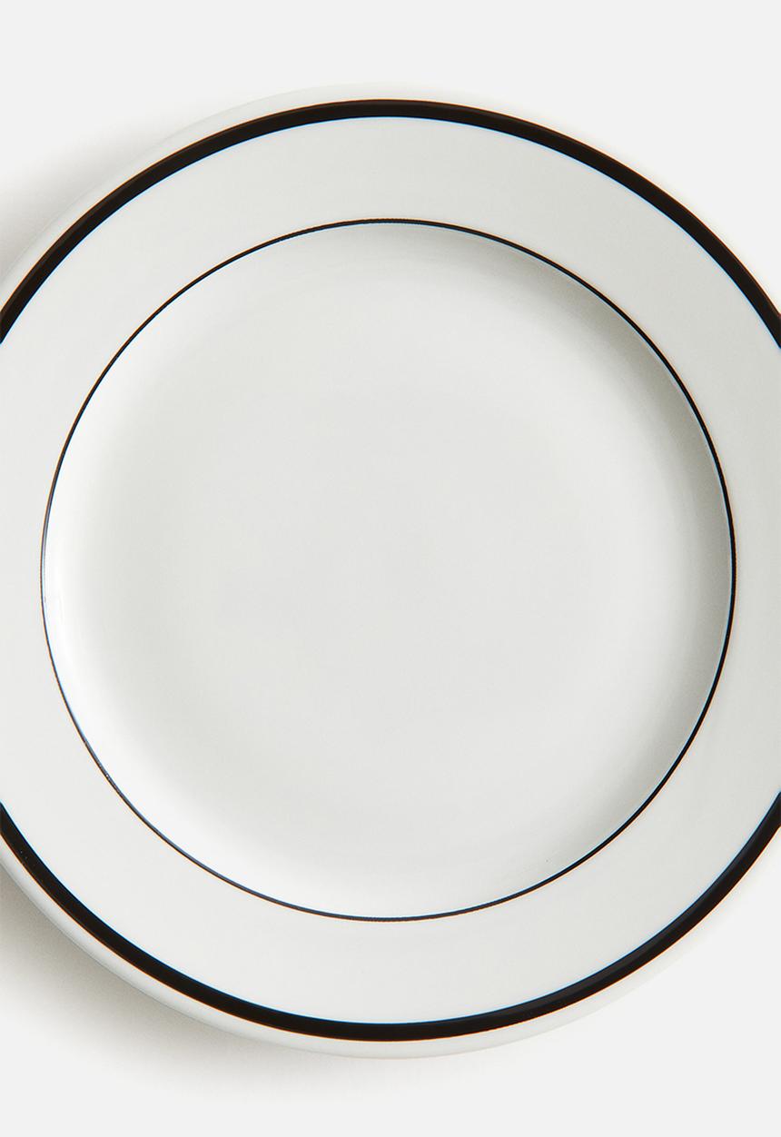 H&M - Porcelain mid plate - white/black 