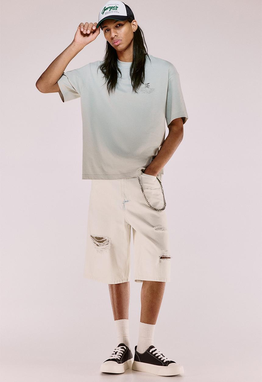H&M - Loose fit printed t-shirt - sage green angel ridge