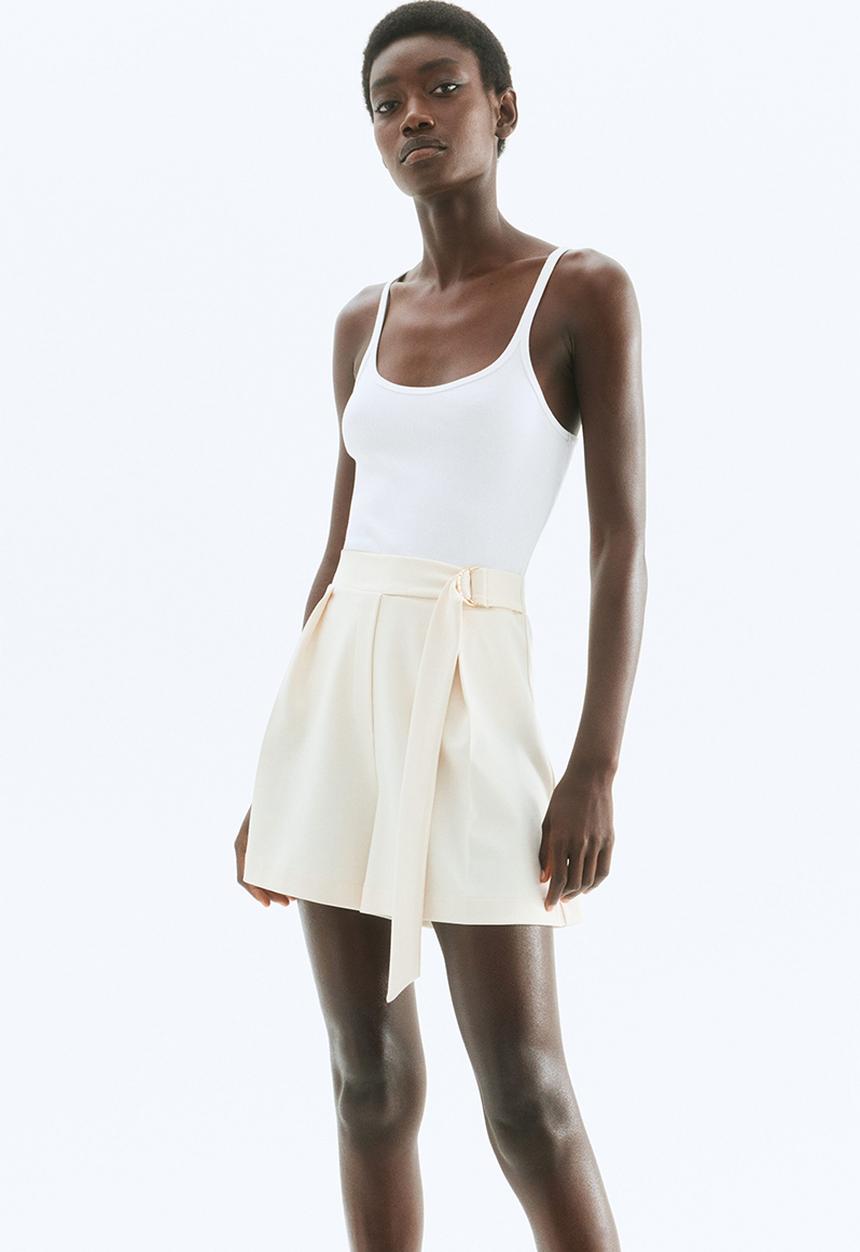 H&M - Belted shorts - cream