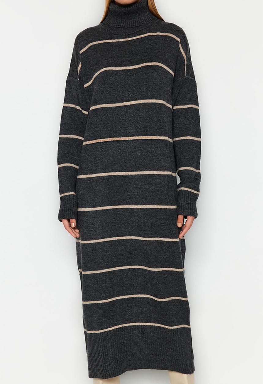 Trendyol - Maxi Straight Cut Knitwear Dress - Dark Grey
