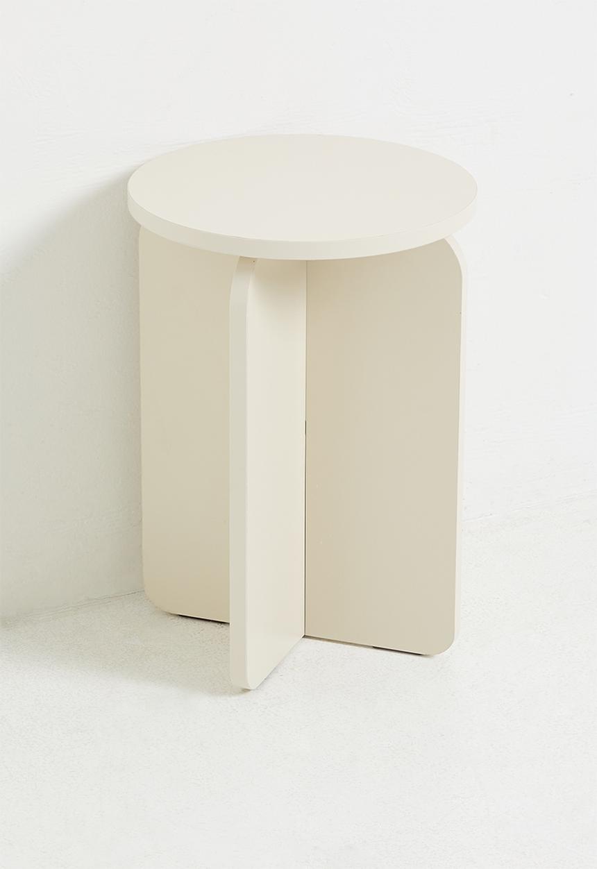 Me&Co - Little Acorn Side Table - Milk