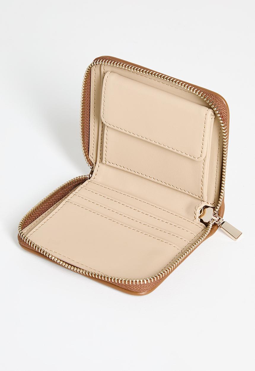 GUESS - Neda Small Zip Around Wallet - Latte Logo  