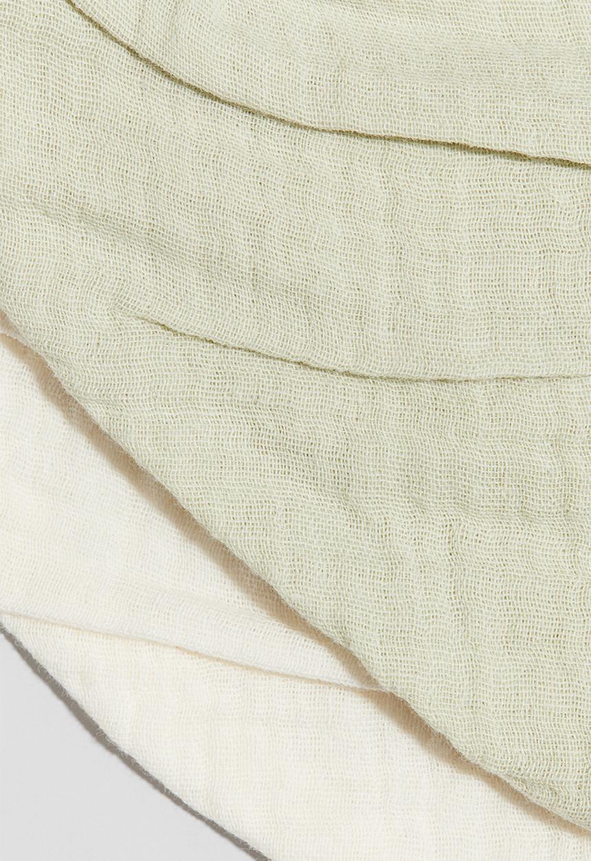 H&M - 2-pack triangular muslin bibs - light green/cream