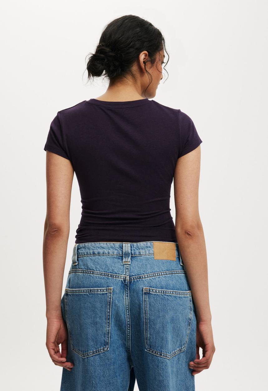 Cotton On - All day crew tee - velvet currant