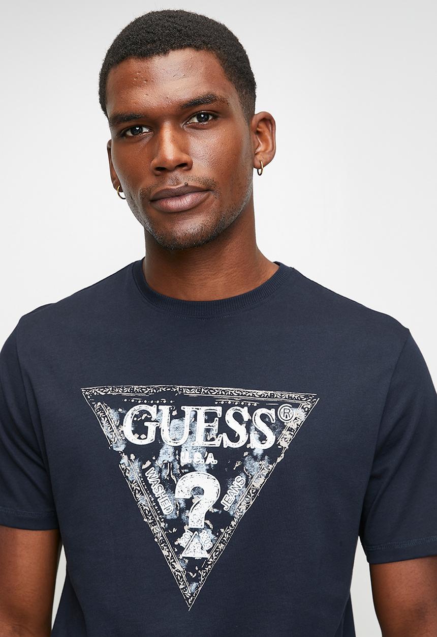 GUESS - Ss Cn Guess Triangle Tee - Smart Blue