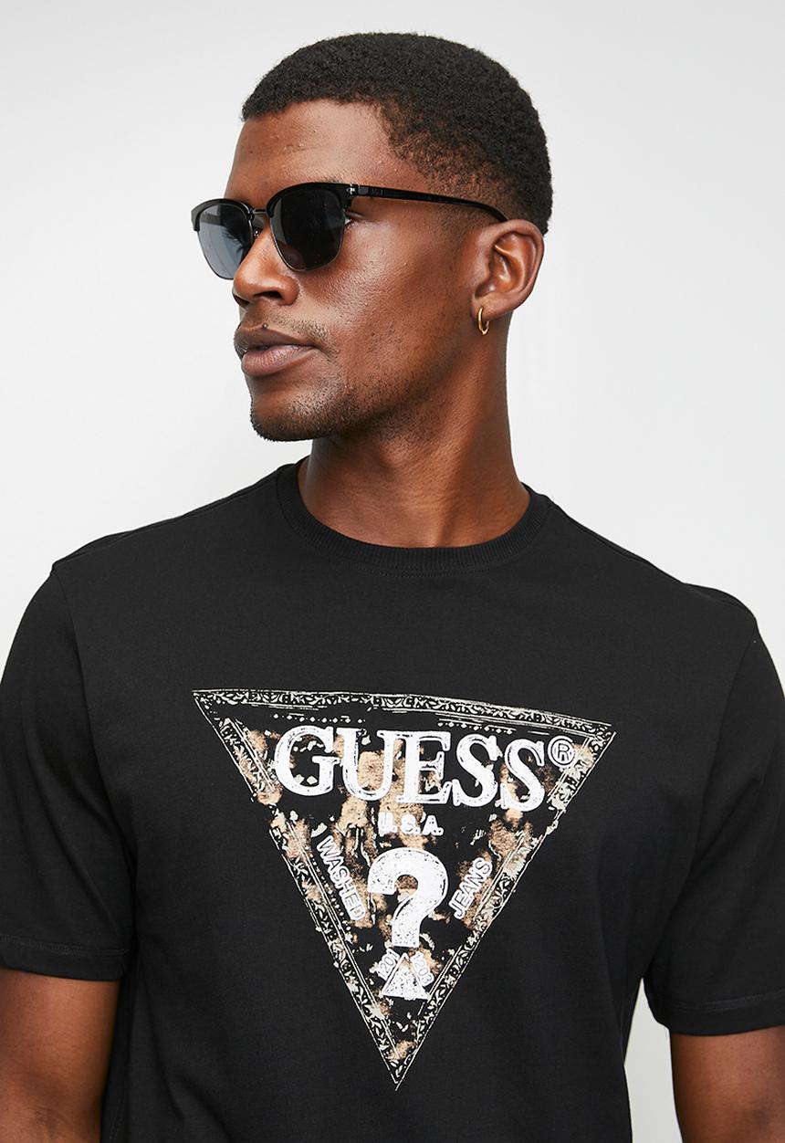 GUESS - Ss Cn Guess Triangle Tee - Jet Black A996