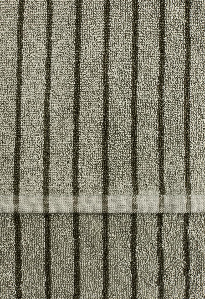 H&M - Striped bath towel - sage green/black striped 