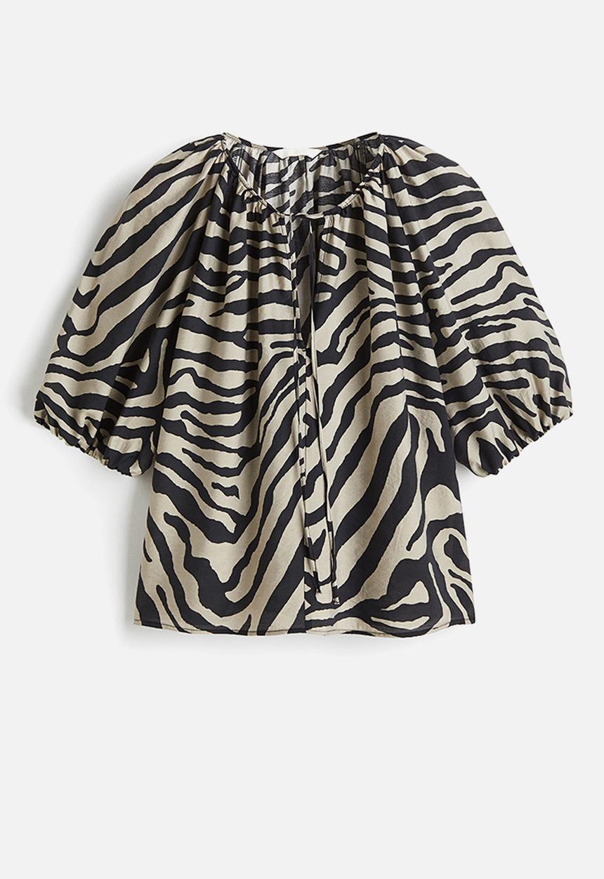 H&M - Balloon-sleeved blouse - light beige/zebra print