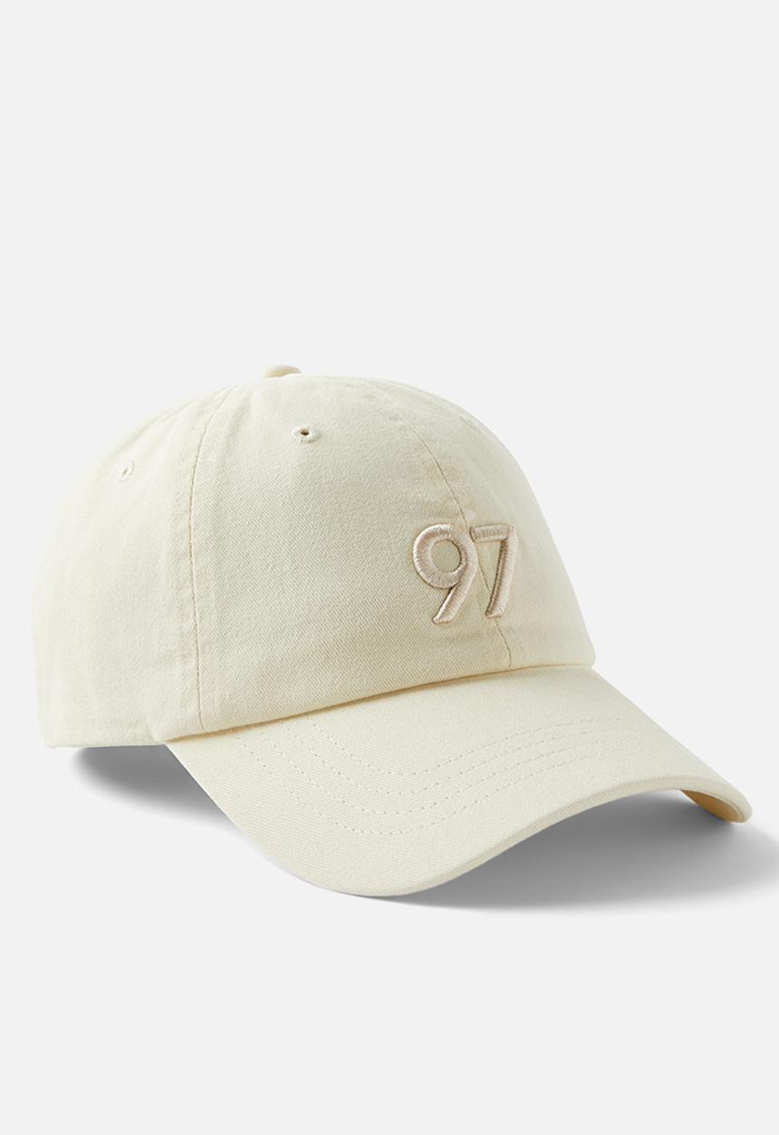 Rubi - Active Graphic Cap - Coconut Milk 97