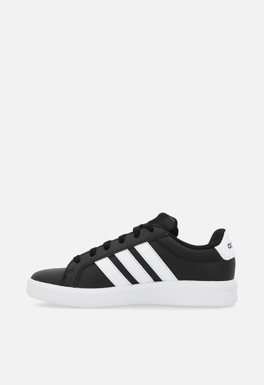 adidas Performance - Grand Court 3.0 J - Core Black/Ftwr White/Ftwr White