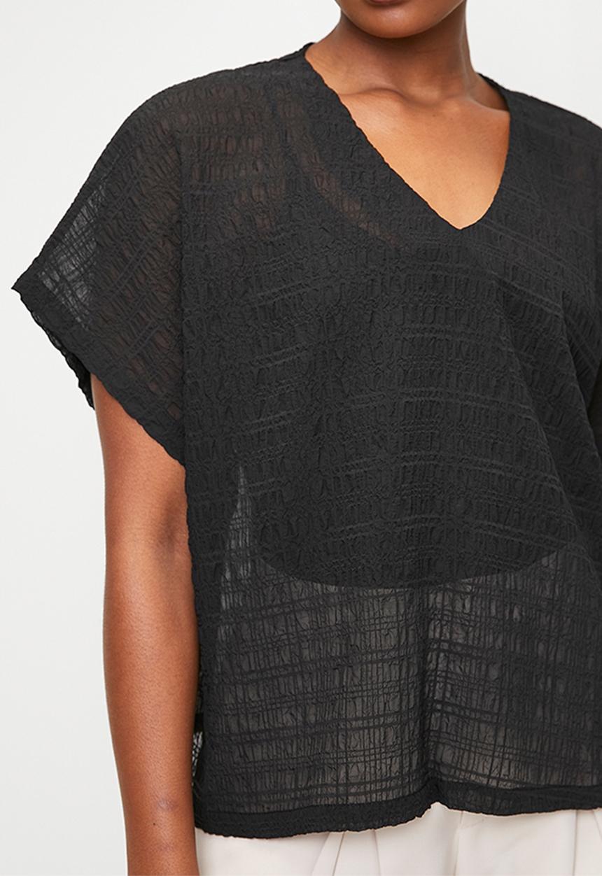edit - Laundered v-neck boxy shell - black