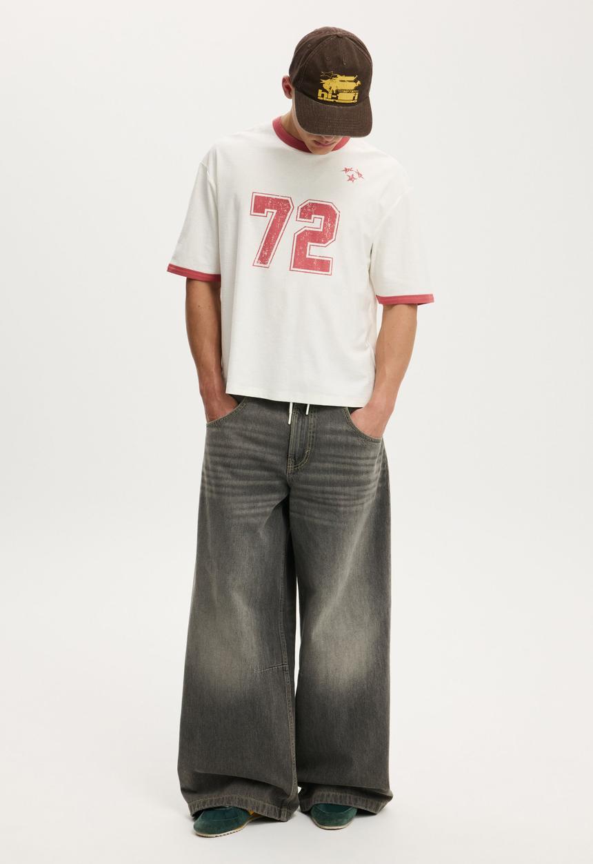Cotton On - Cropped Fit Graphic T-shirt - Vintage White/72 Star