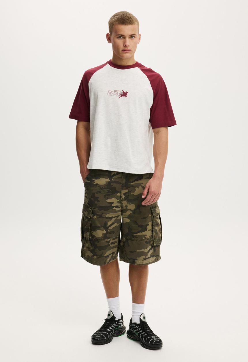 Cotton On - Cropped Fit Graphic T-shirt - White Marle/Burgundy East La