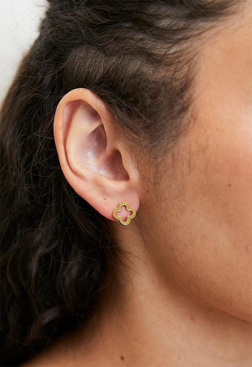 Zoe on Trend - Trendy Clover Designer Earrings- Gold