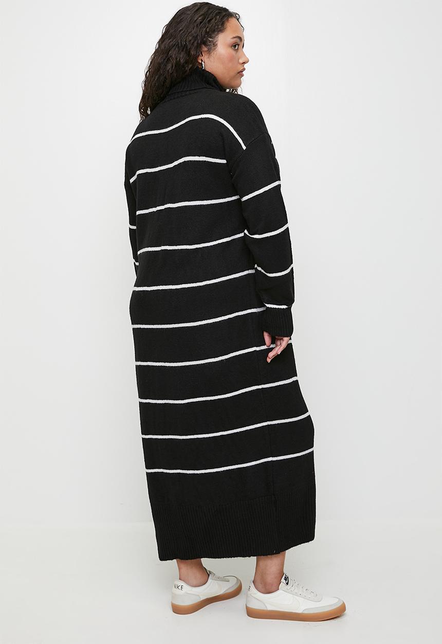 Trendyol - Maxi Straight Cut Knitwear Dress - Black