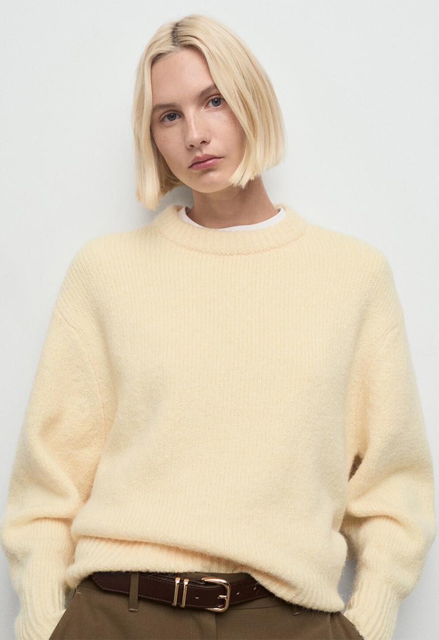 MANGO - Sweater revuelto - light pastel yellow
