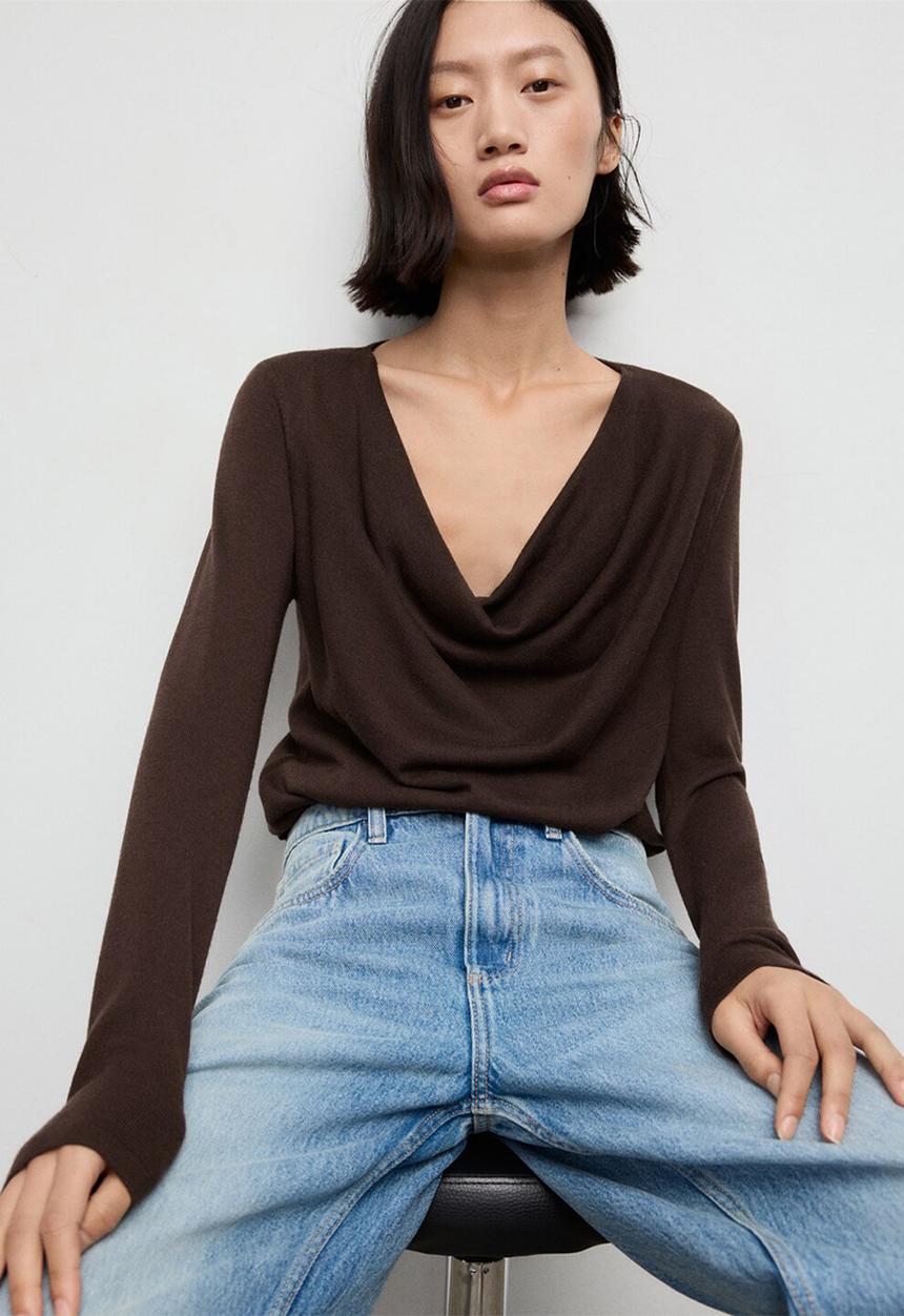 MANGO - Sweater cascada - dark brown
