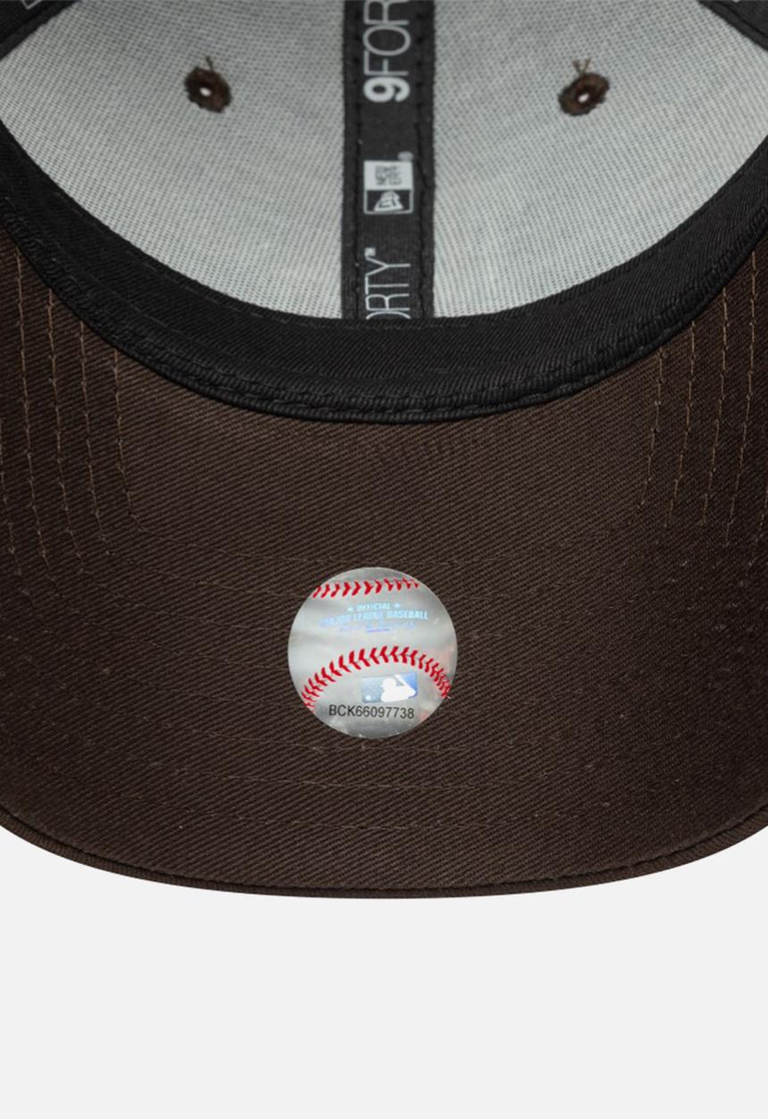 New Era - Outline 9Forty® - Brown