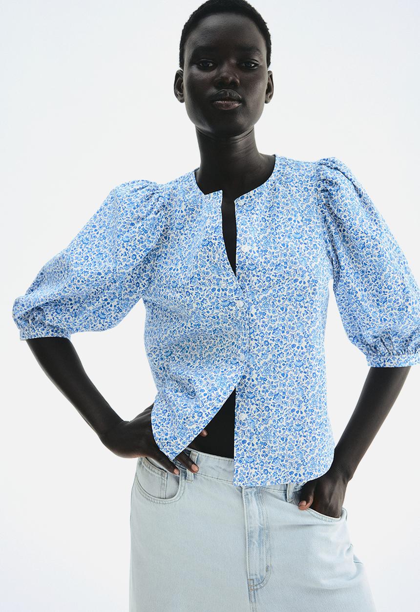 H&M - Poplin blouse - white & blue floral