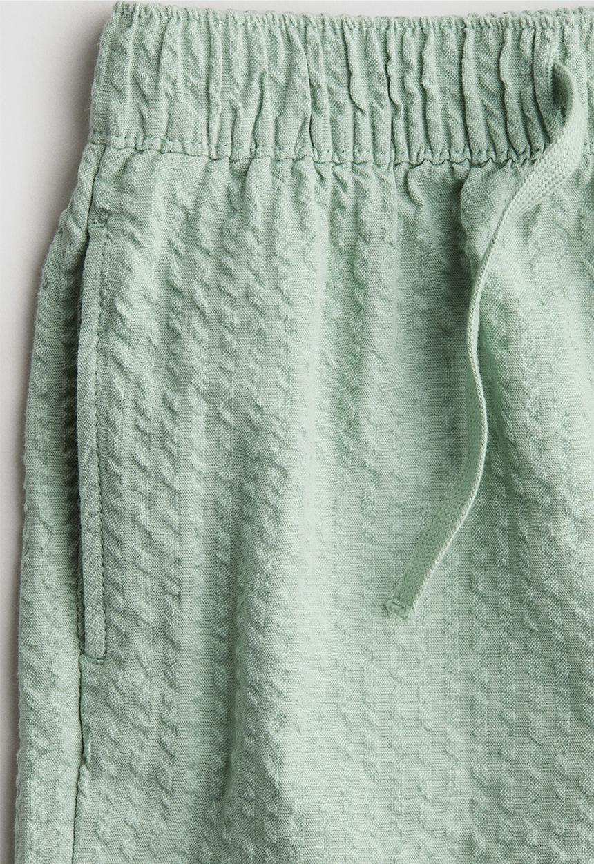 H&M - Cotton seersucker shorts - light green