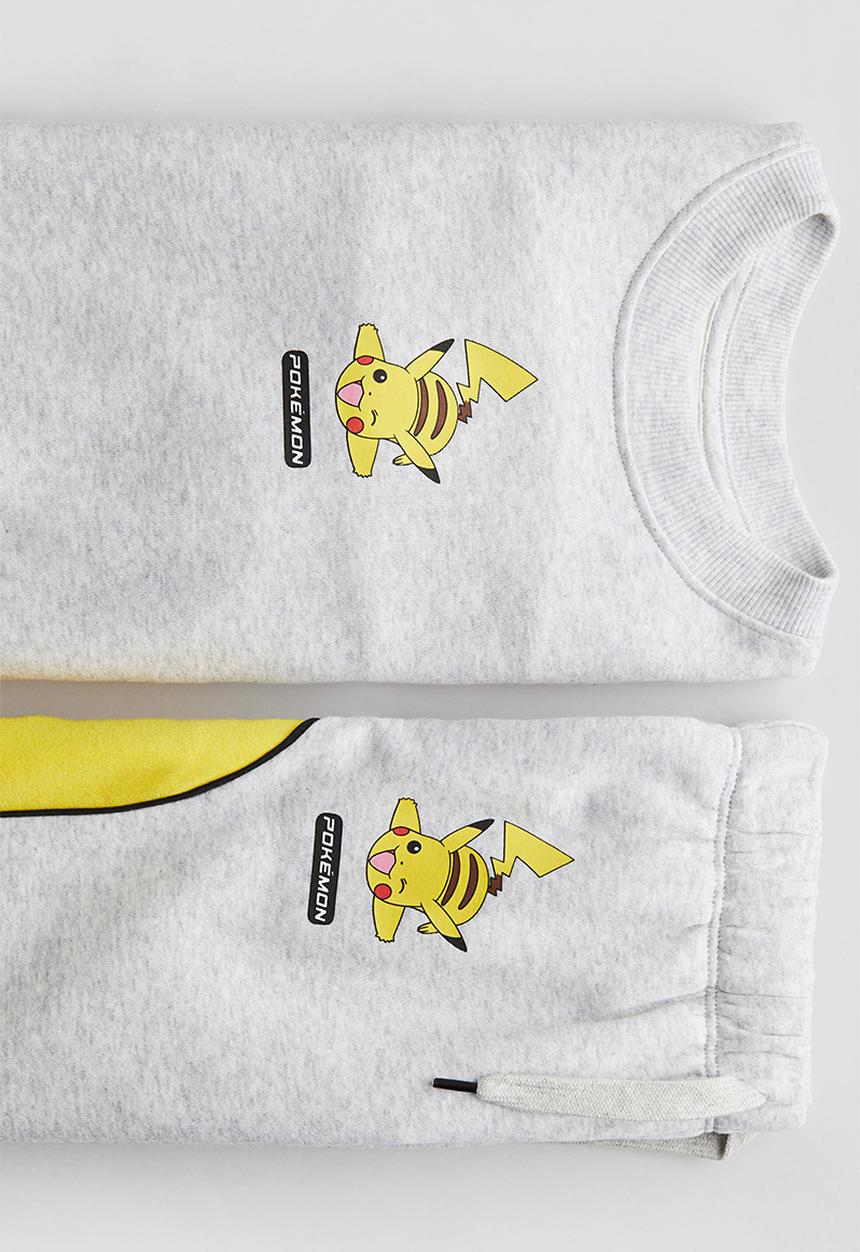 H&M - 2 piece block-coloured set - light grey pokémon
