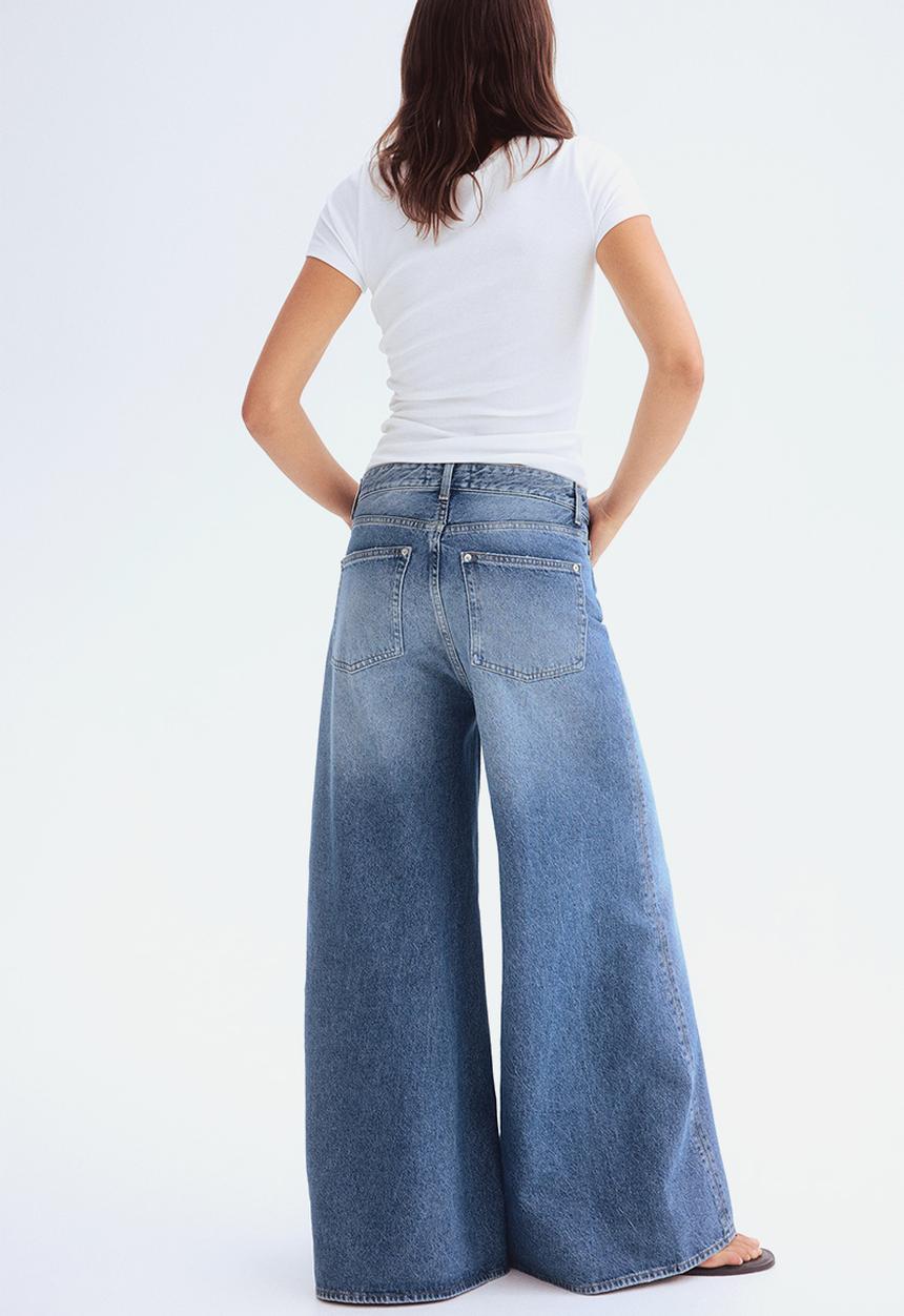 H&M - Flared jeans - denim blue