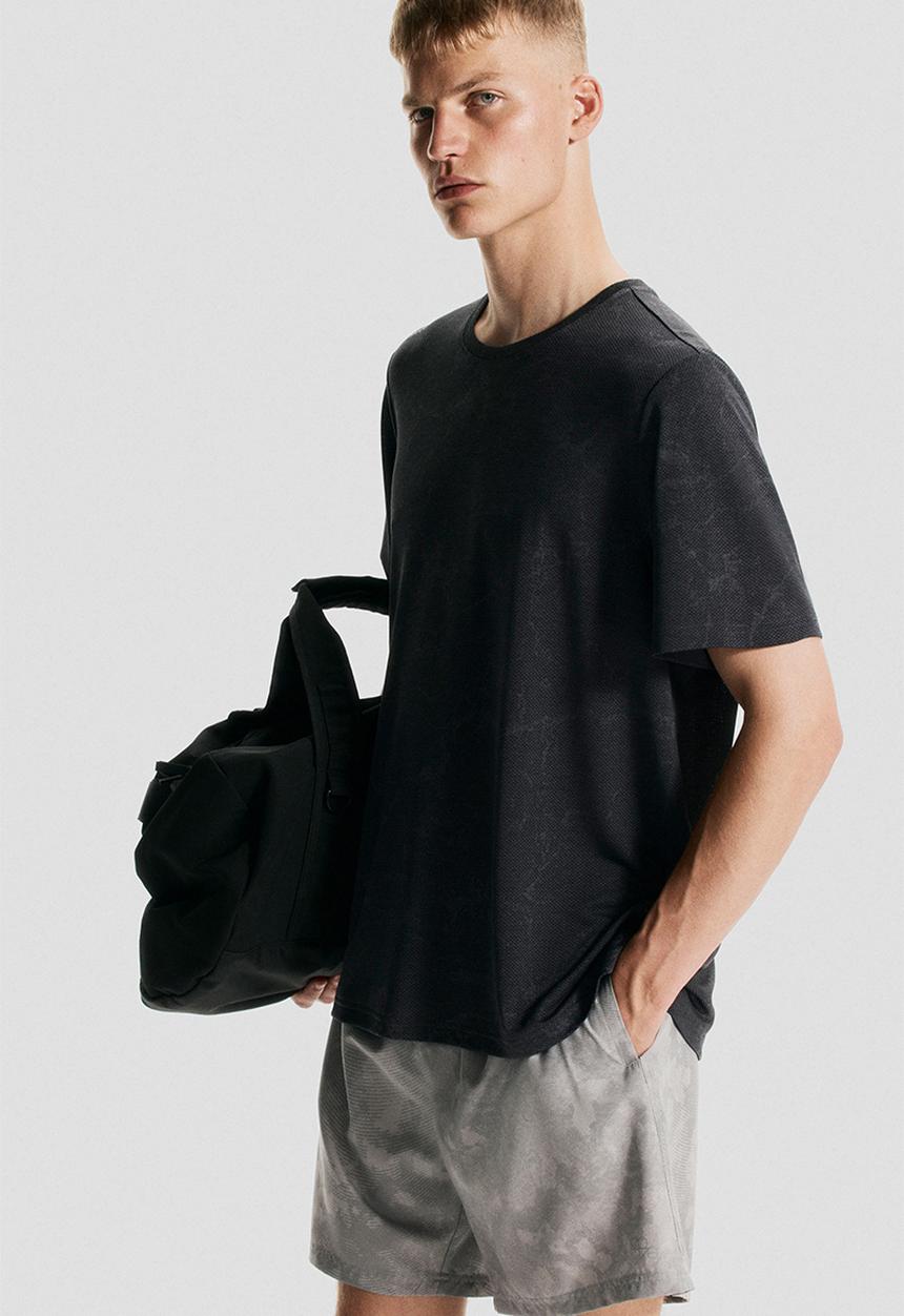 H&M - Regular fit sports top with drymove™ - black marbled 