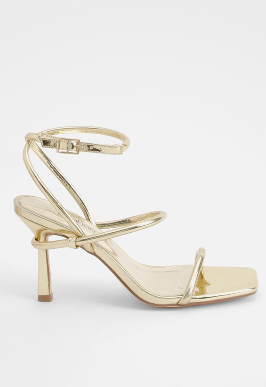 boohoo - Metallic padded strappy high heels - gold