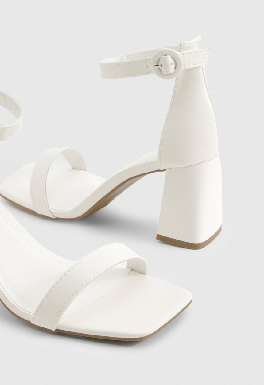 boohoo - Wide fit round buckle 2 part block heels - white