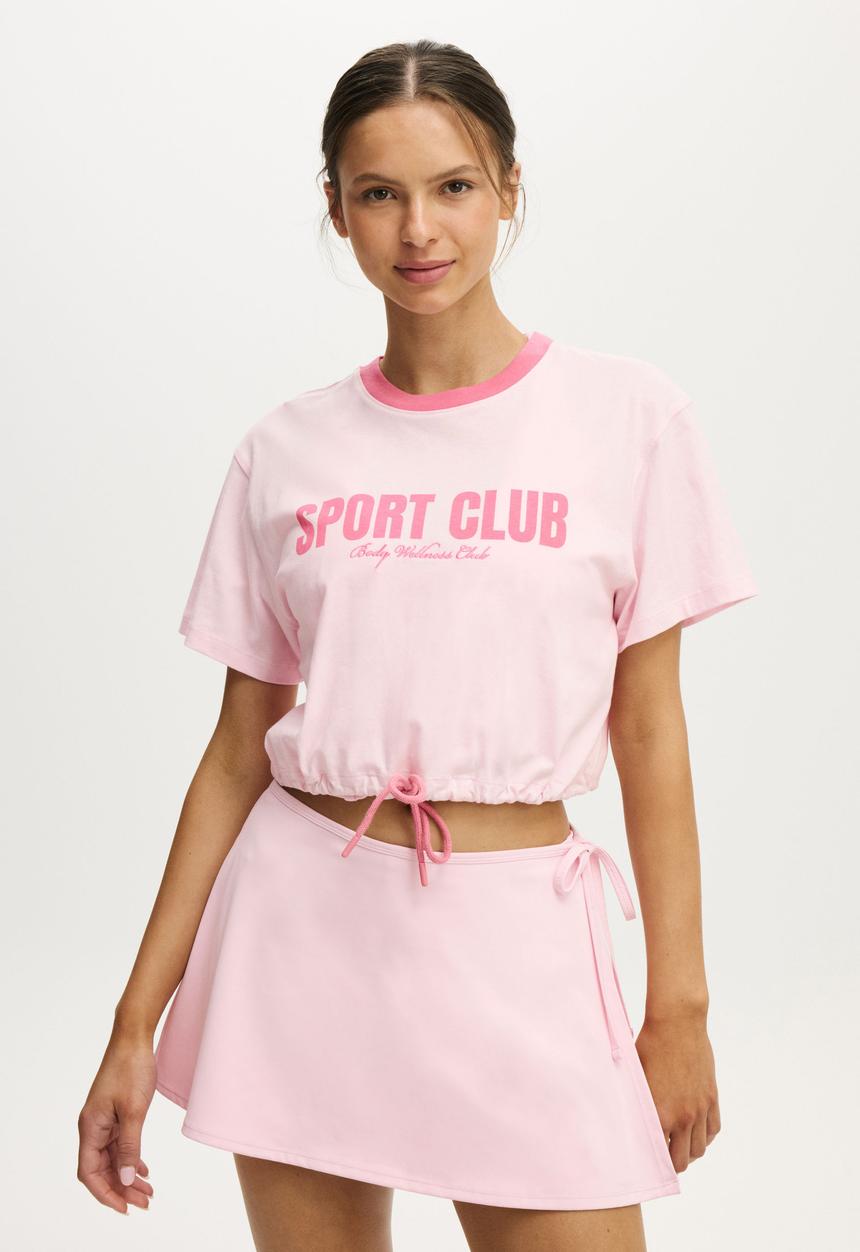 Cotton On - Active Graphic Tie Up Tee - Cherry Dream/Sport Club