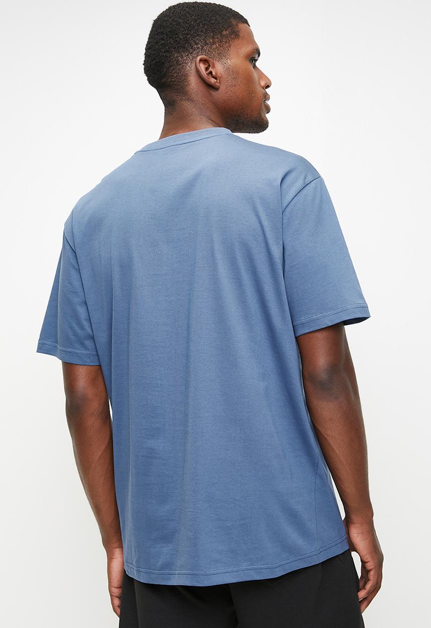 PUMA - ESS Relaxed Small No. 1 Logo Tee - Dark Indigo