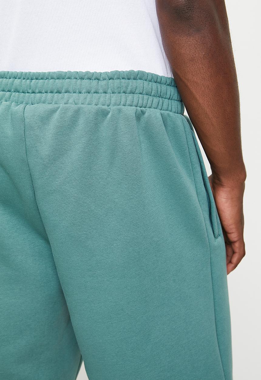 adidas Originals - Essential Short - Preloved Teal