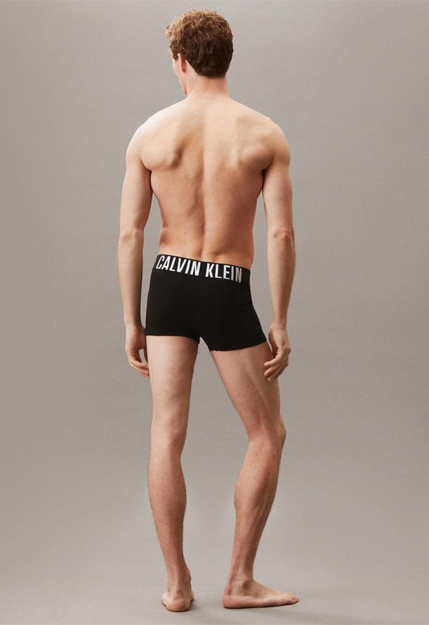 Calvin Klein - TRUNK 3PK - BLACK W/ HARBOR MIST LOGO/ BLACK W/ WHITE LOGO/ BLACK W/ CHILLY BLUE LOGO