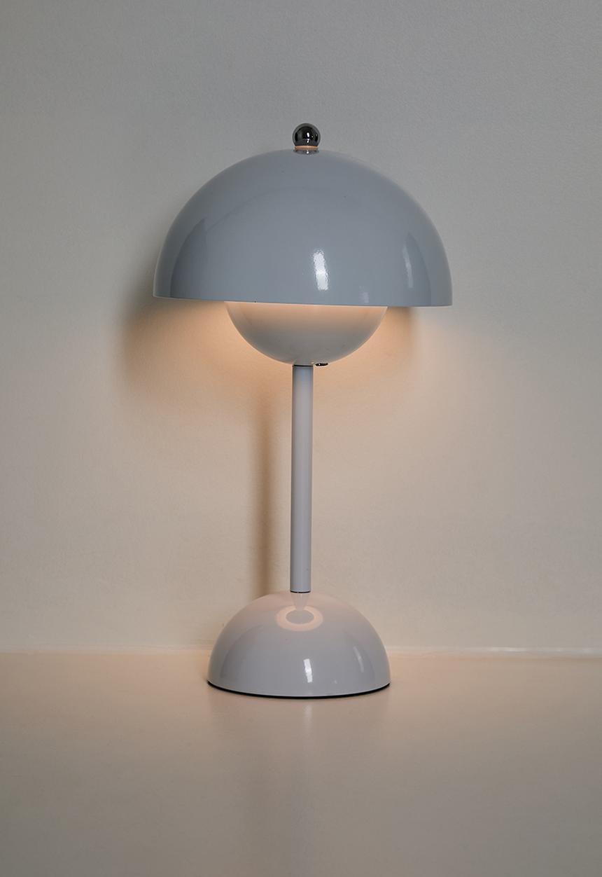 Maisonware - Selene Rechargeable LED Lamp - White