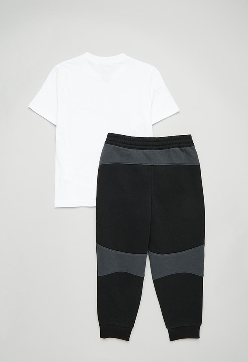 Nike - Nike tee and fleece pants set - black