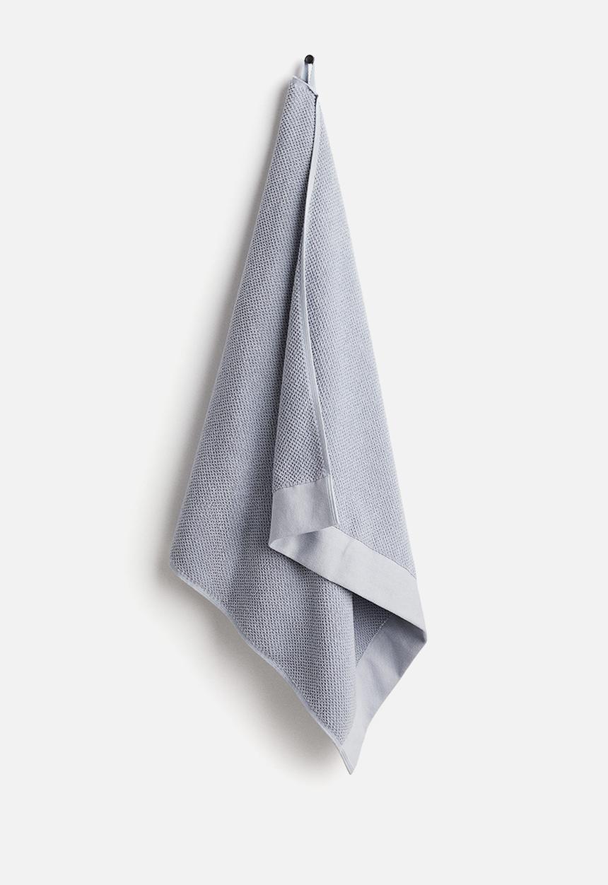 H&M - Cotton terry bath towel - light dusty blue