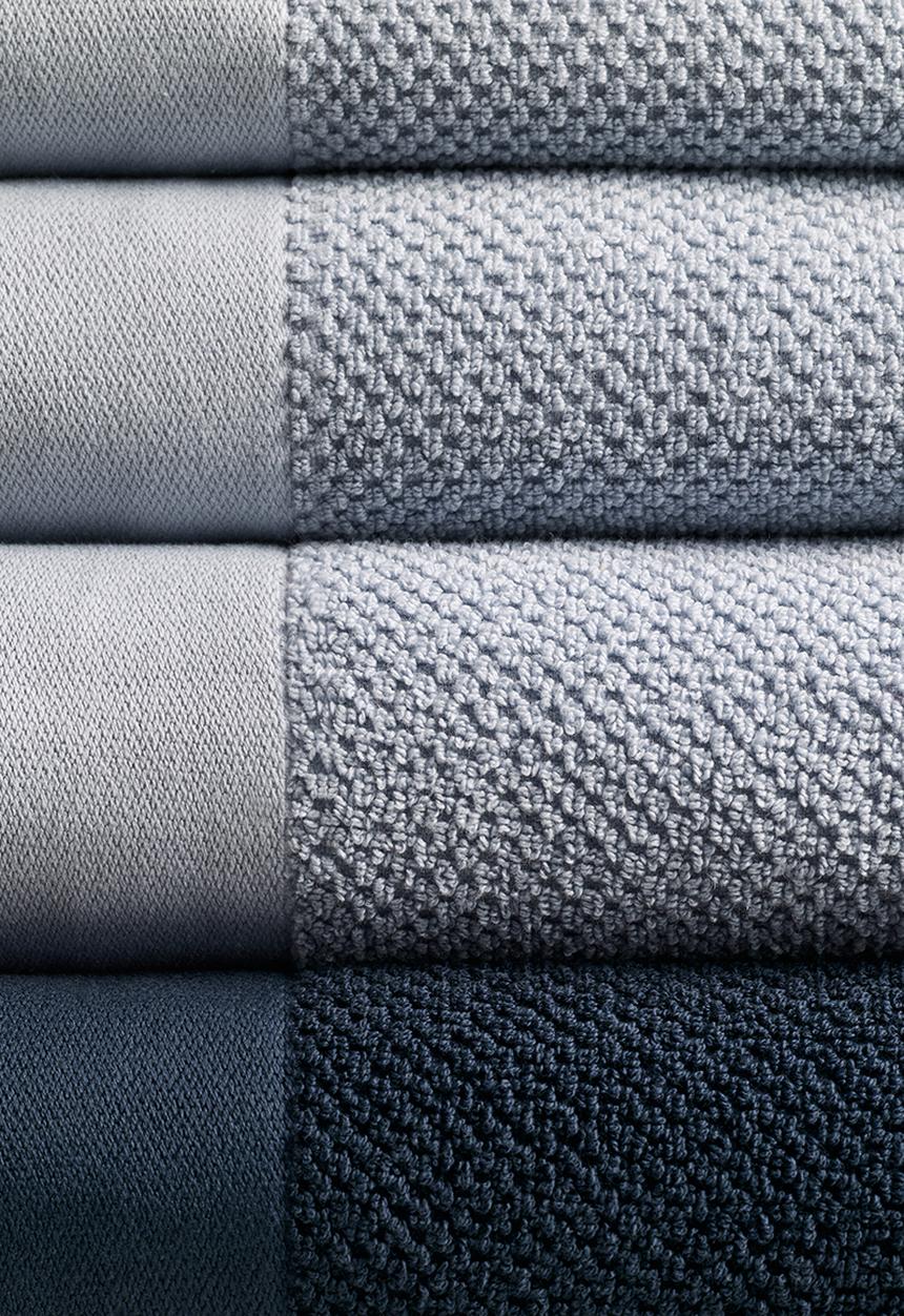 H&M - Cotton terry bath towel - light dusty blue