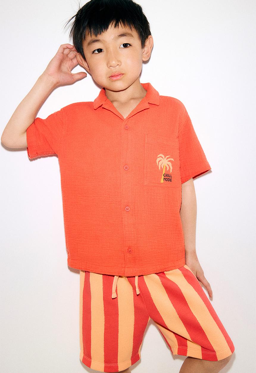 H&M - Printed sweatshorts - red & orange striped