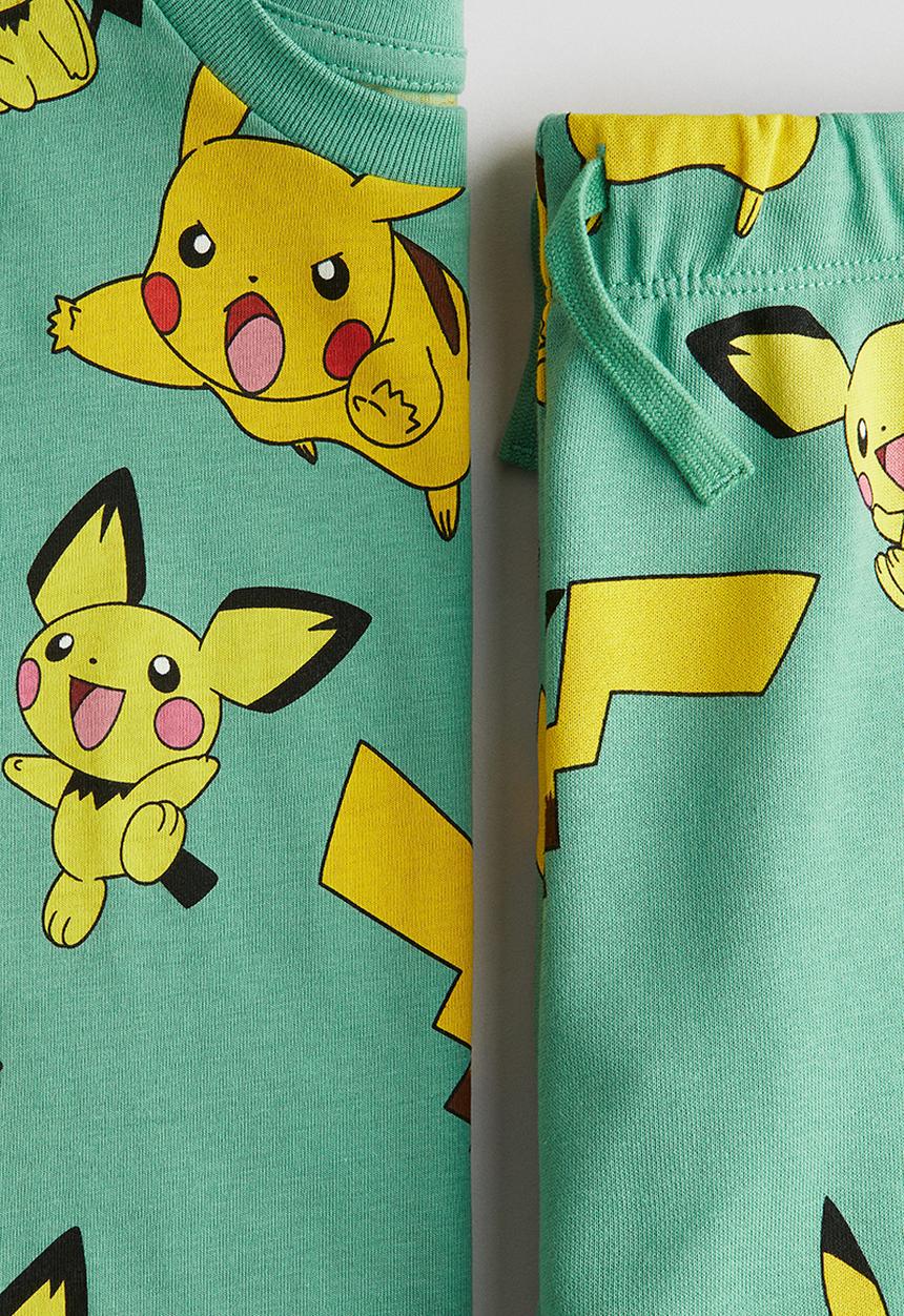 H&M - 2-Piece printed set - green/pokémon