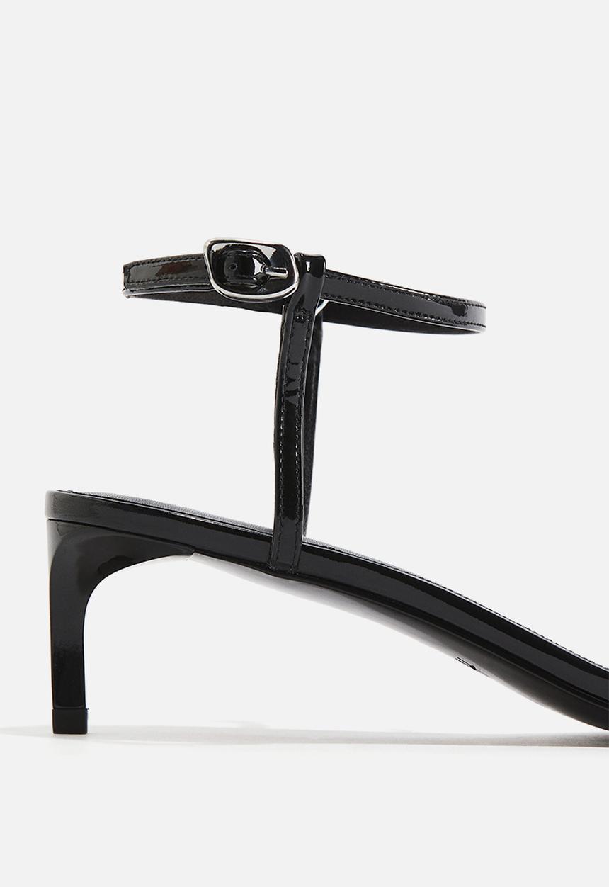 H&M - Heeled strappy sandals - black
