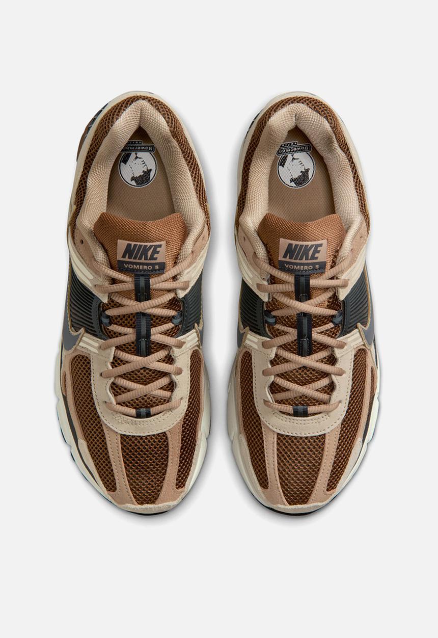 Nike - Nike Zoom Vomero 5