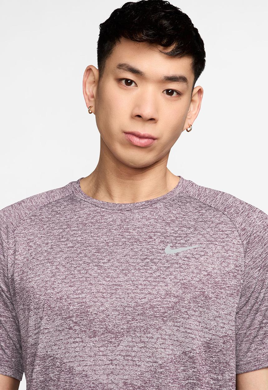Nike - Dri-FIT ADV STRIDE Short Sleve TOP